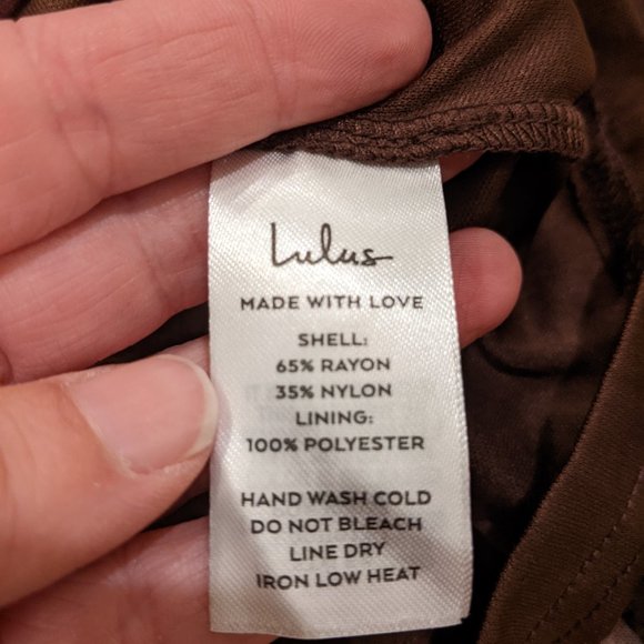 Dress with a 90's Silhouette - Picture 6 of 8